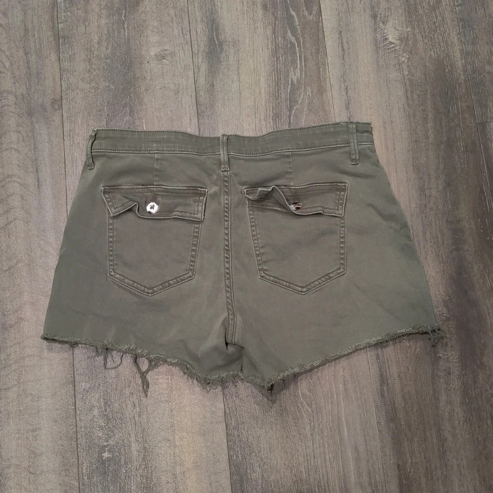Sam Edelman Cargo Short - Picture 4 of 5